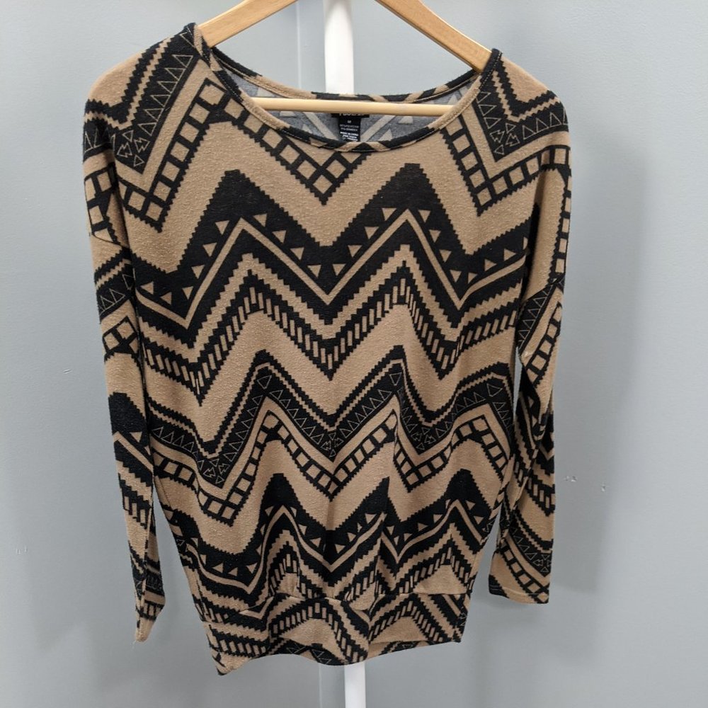 Rue21 Chevron Sweater Long Sleeve w/ Banded Bottom